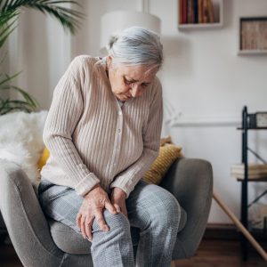 knee pain treatment clinic in Nesconset